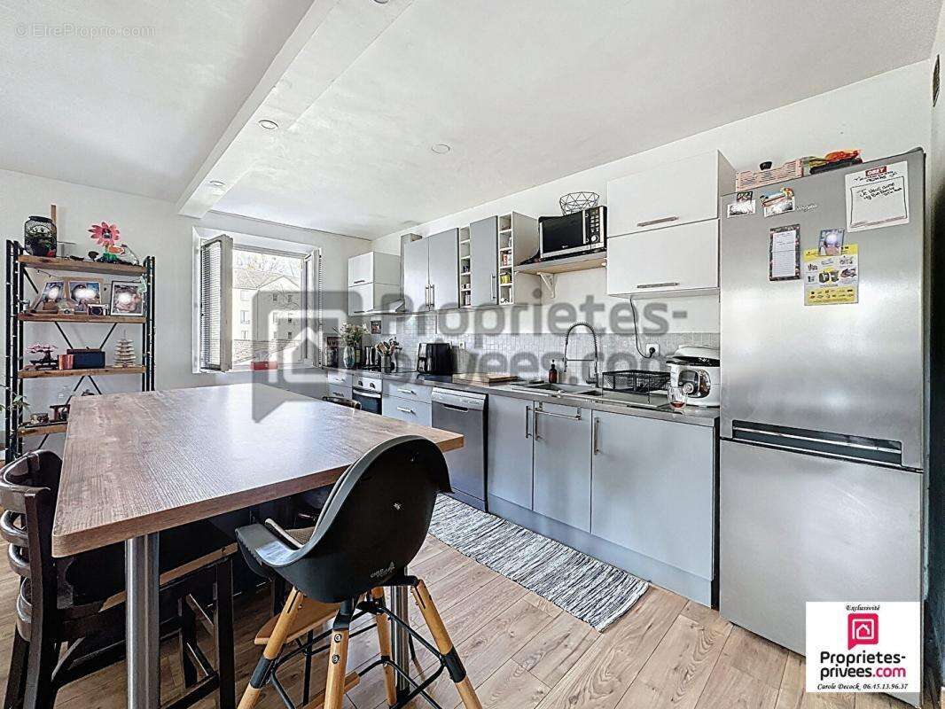 Appartement à EMERAINVILLE