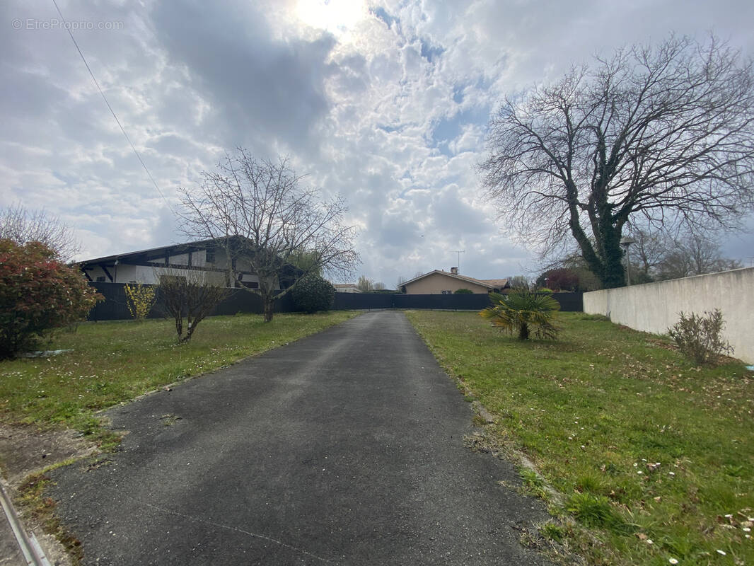 Terrain à GUJAN-MESTRAS