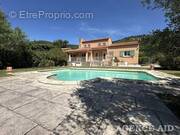 Maison à CUGES-LES-PINS