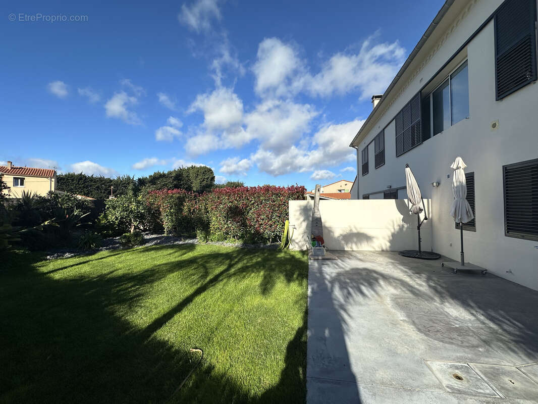 Maison à VILLELONGUE-DE-LA-SALANQUE