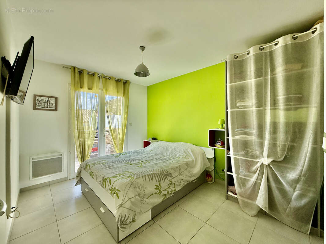 Maison à SAINT-THIBERY