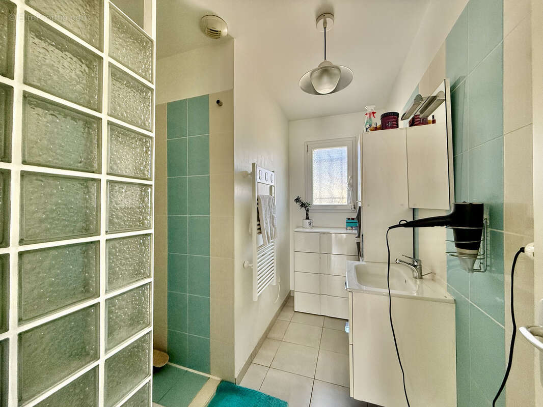 Maison à SAINT-THIBERY