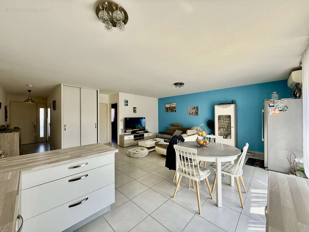 Maison à SAINT-THIBERY