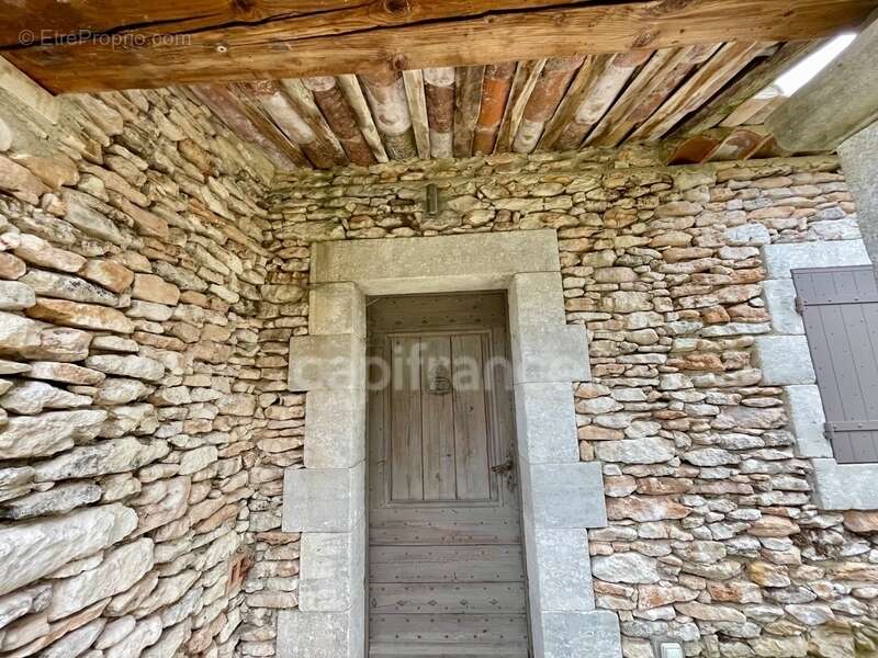 Maison à BONNIEUX