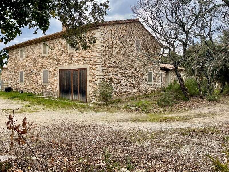 Maison à BONNIEUX