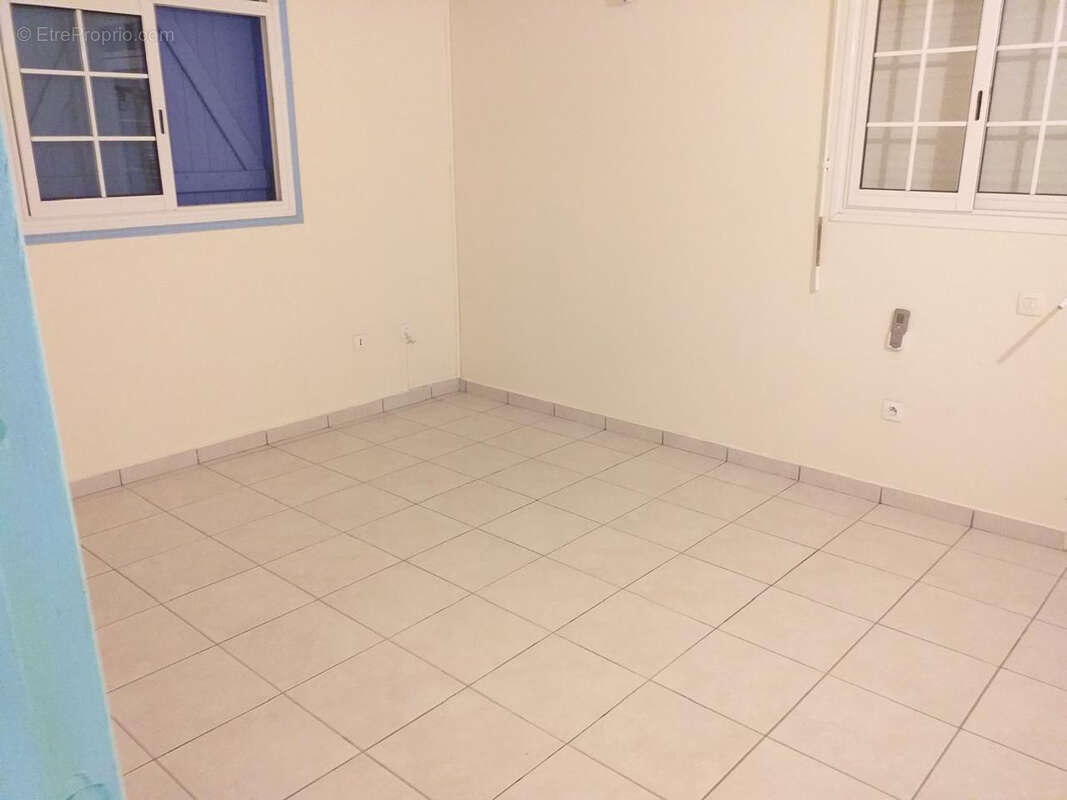 Appartement à GOYAVE