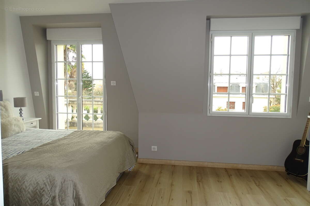 Maison à LIMEIL-BREVANNES