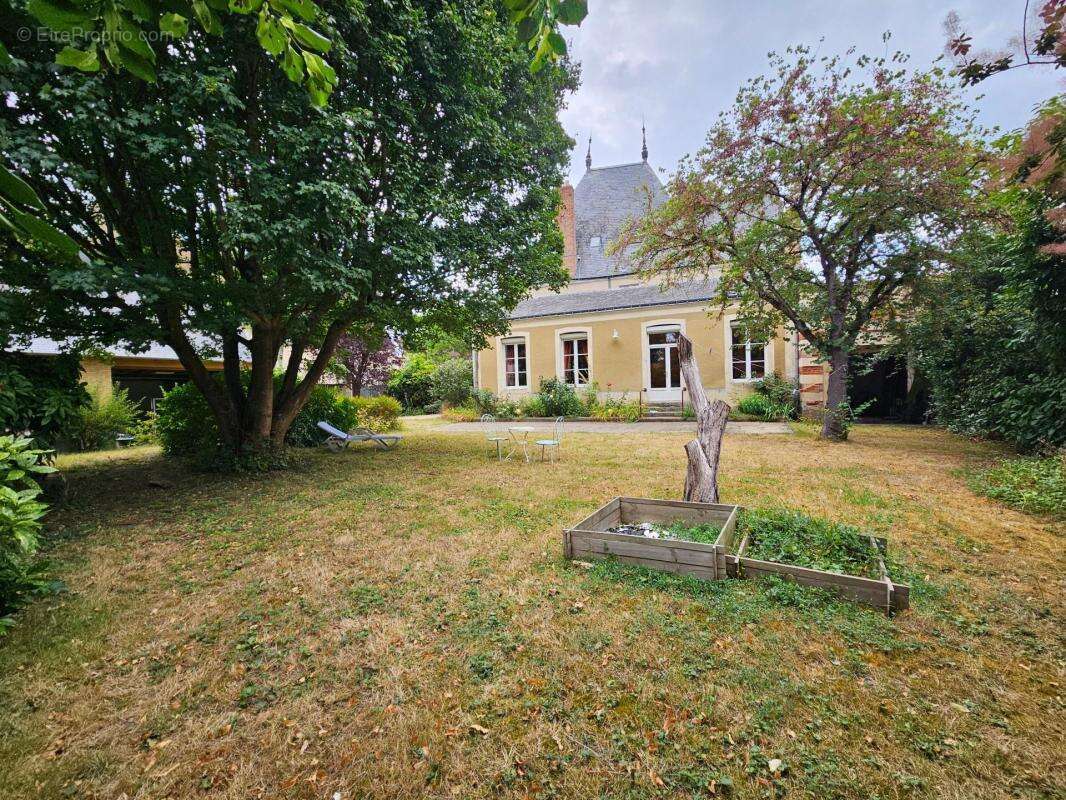 Maison à BEAUMONT-SUR-SARTHE