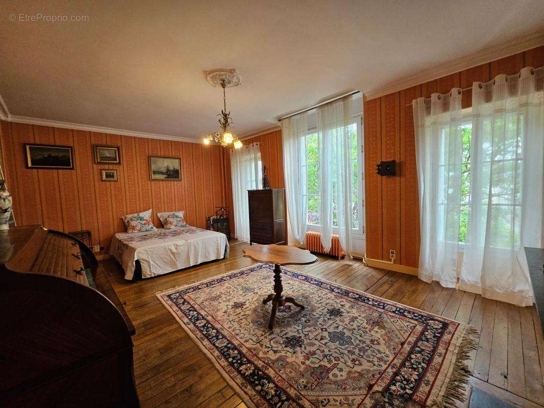 Maison à BEAUMONT-SUR-SARTHE