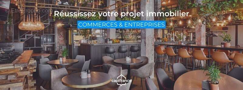 Commerce à AIGUES-MORTES