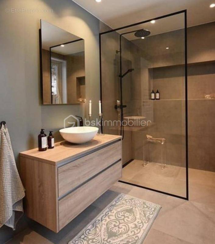 Appartement à ANNECY-LE-VIEUX