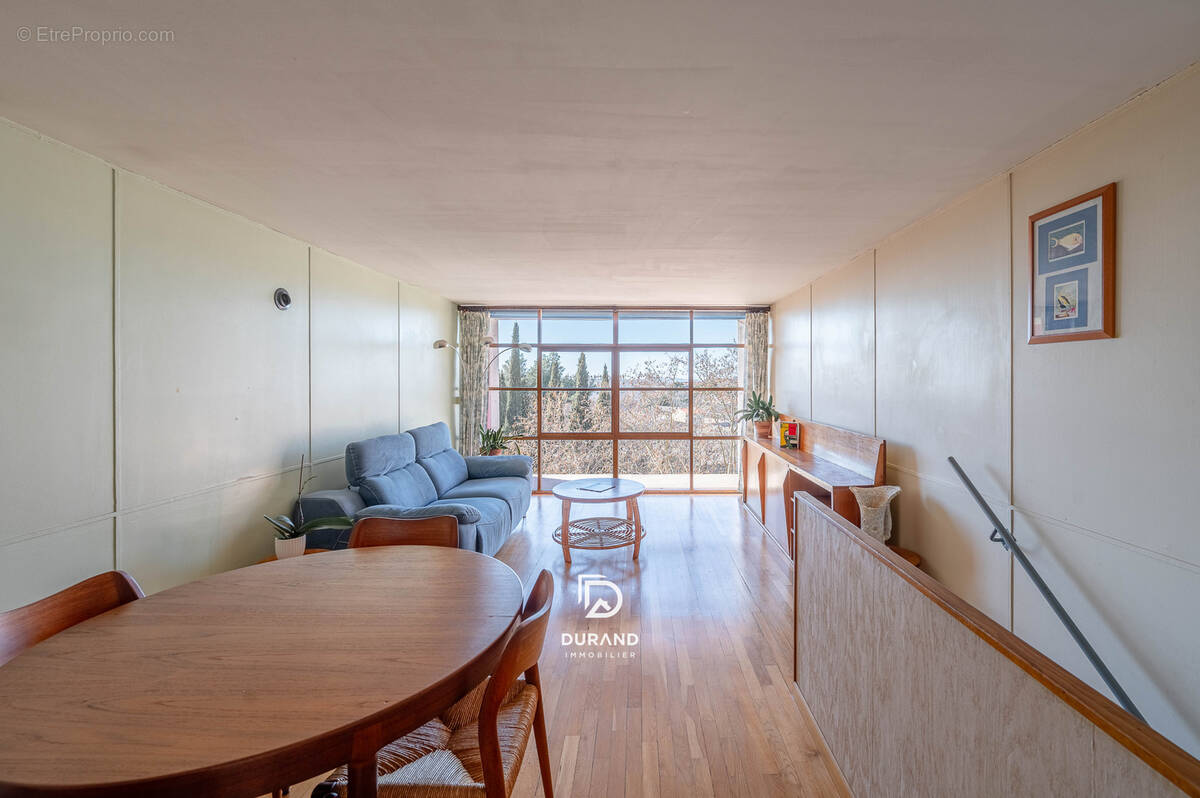 Appartement à MARSEILLE-8E