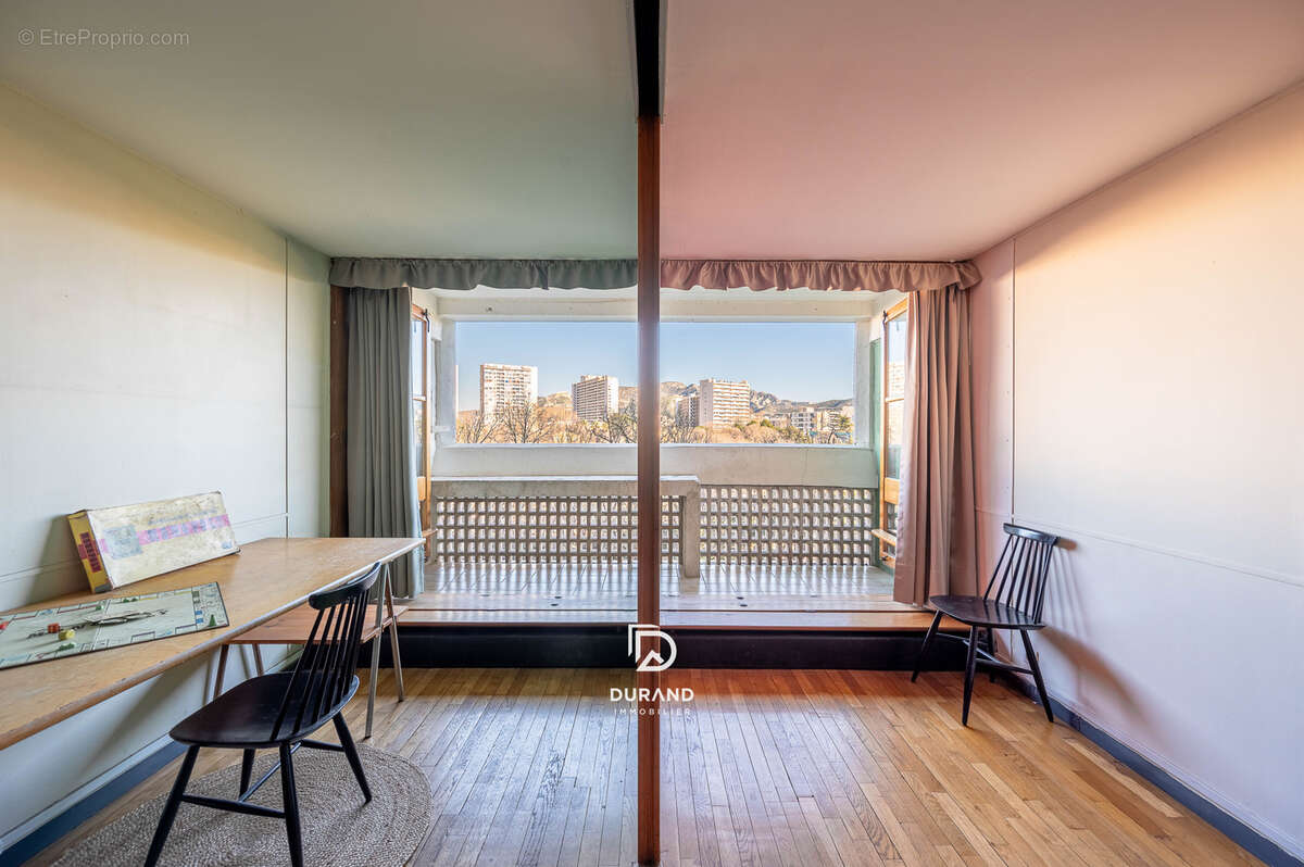 Appartement à MARSEILLE-8E