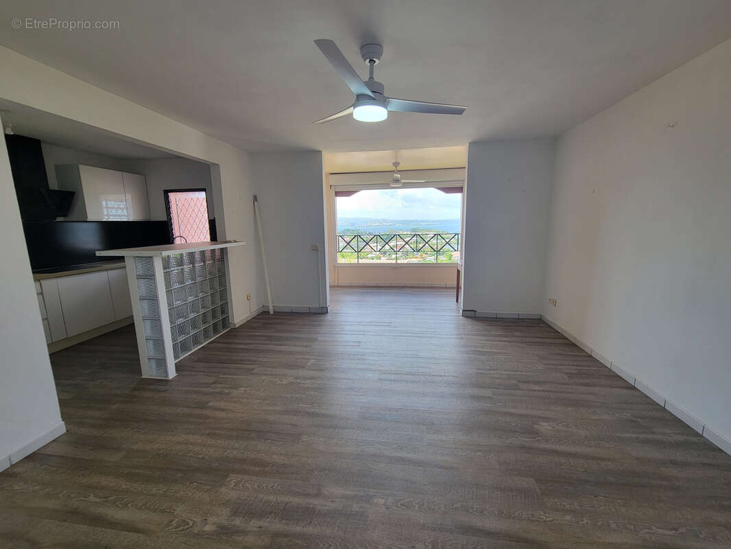 Appartement à LES TROIS-ILETS