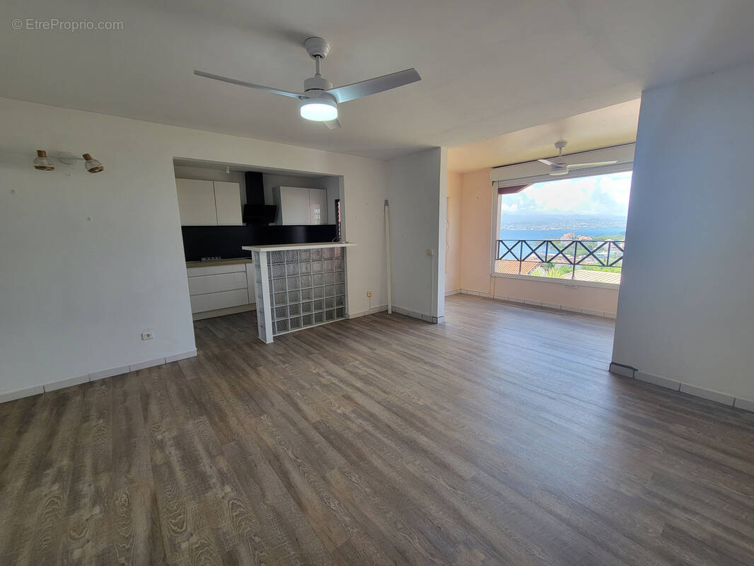 Appartement à LES TROIS-ILETS