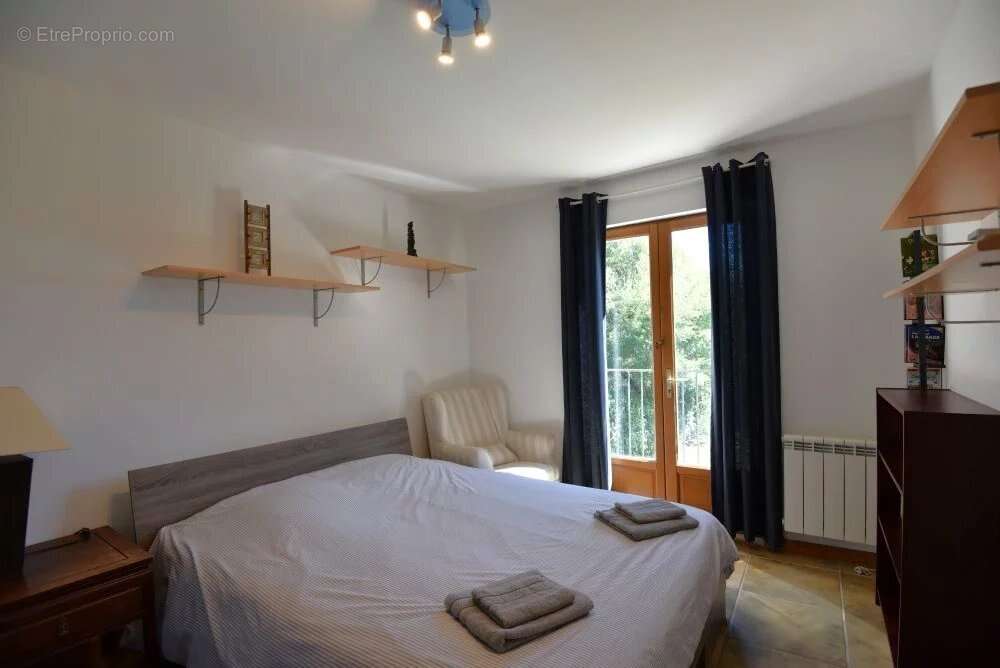 Maison à SAINT-PAUL-EN-FORET