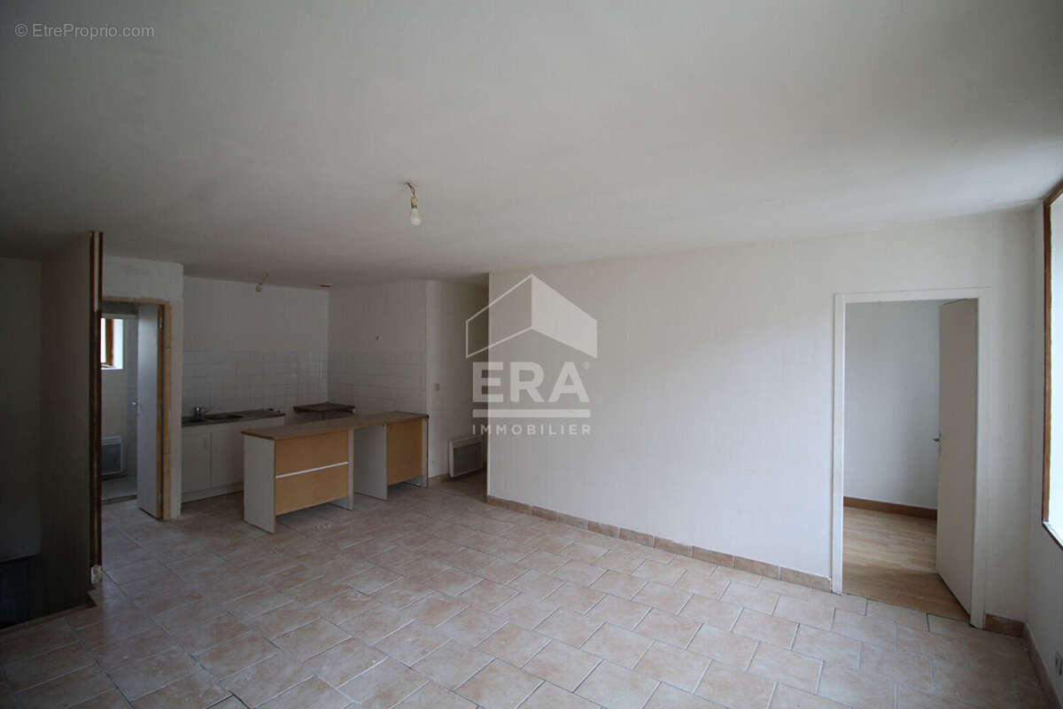 Appartement à FOURCHAMBAULT