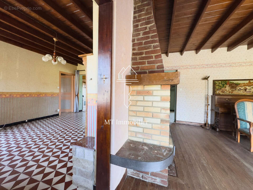 Maison à BEAURAINVILLE