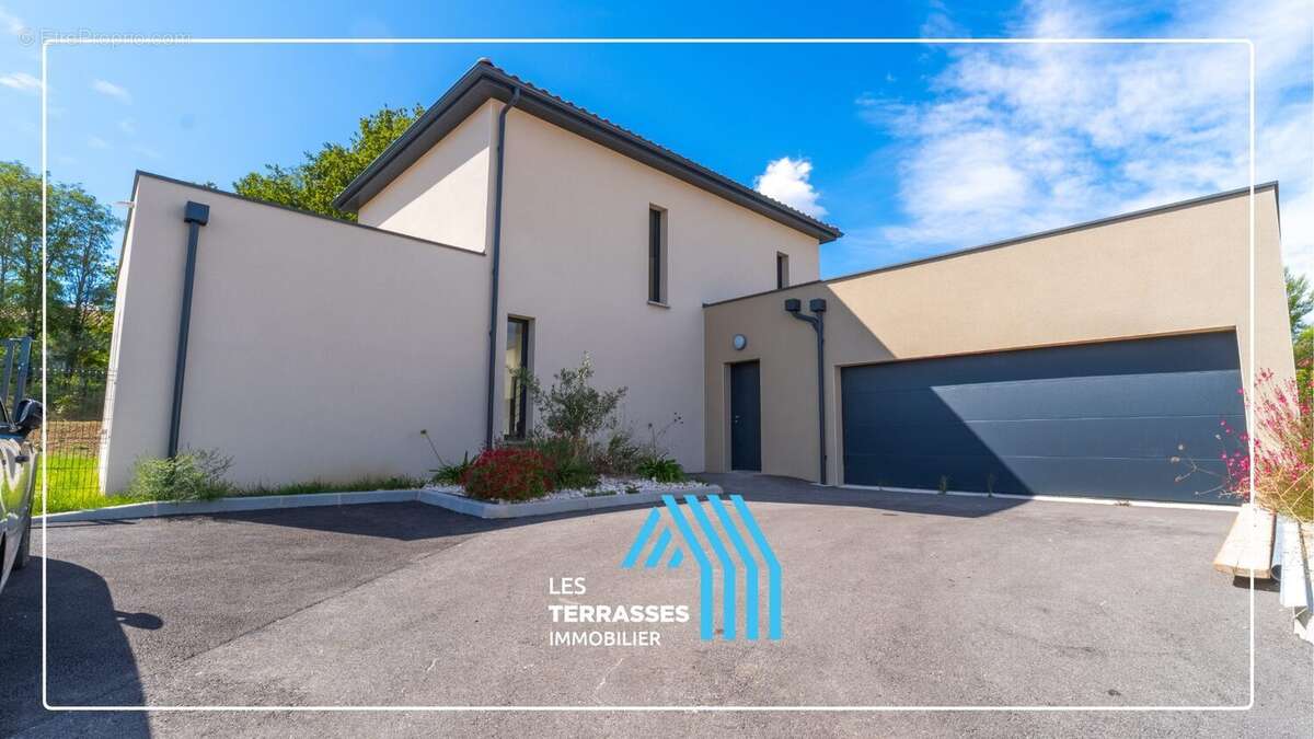 Maison à MONTELIMAR