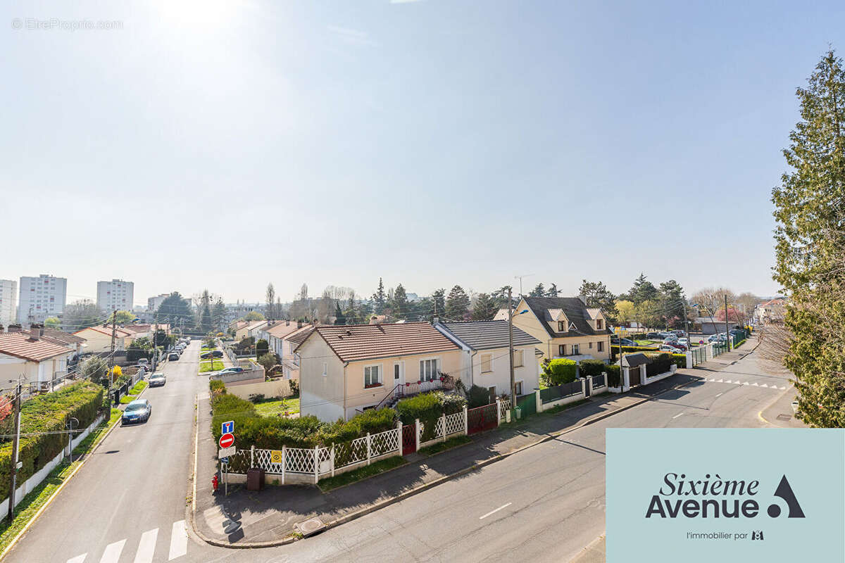 Appartement à CHILLY-MAZARIN