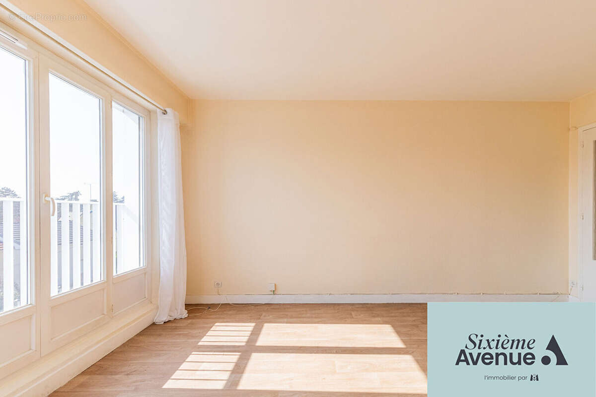 Appartement à CHILLY-MAZARIN