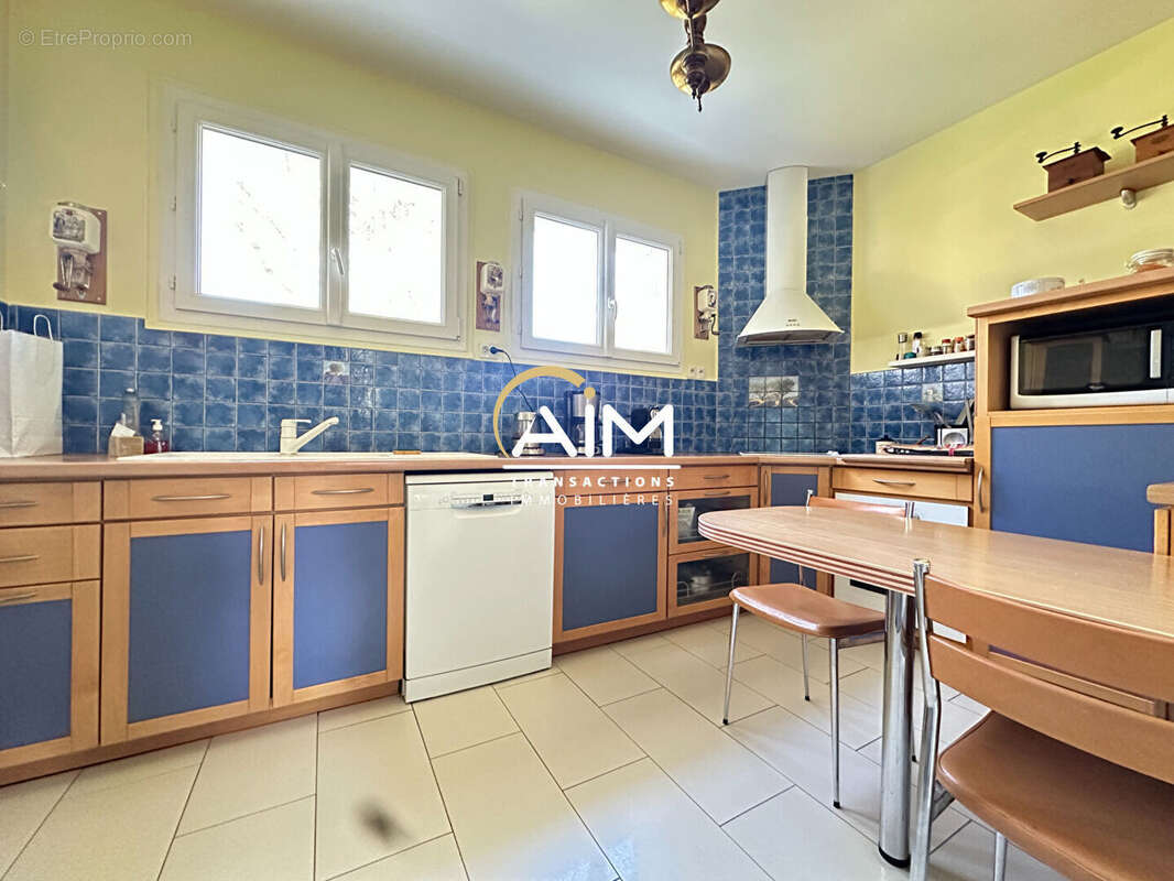 Maison à MONTLOUIS-SUR-LOIRE