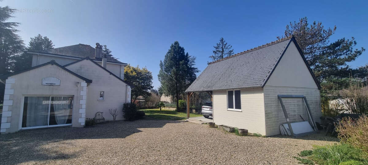 Maison à MONTLOUIS-SUR-LOIRE