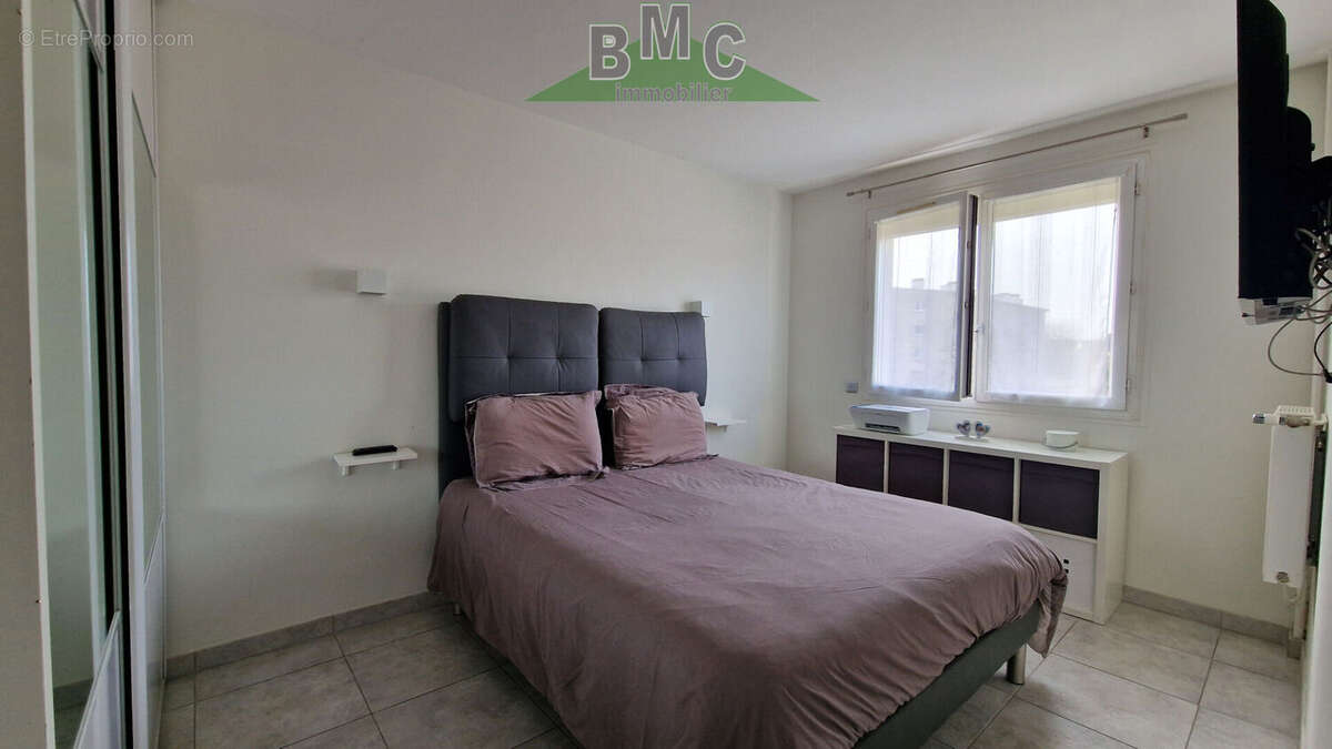 Appartement à LE PLESSIS-BOUCHARD