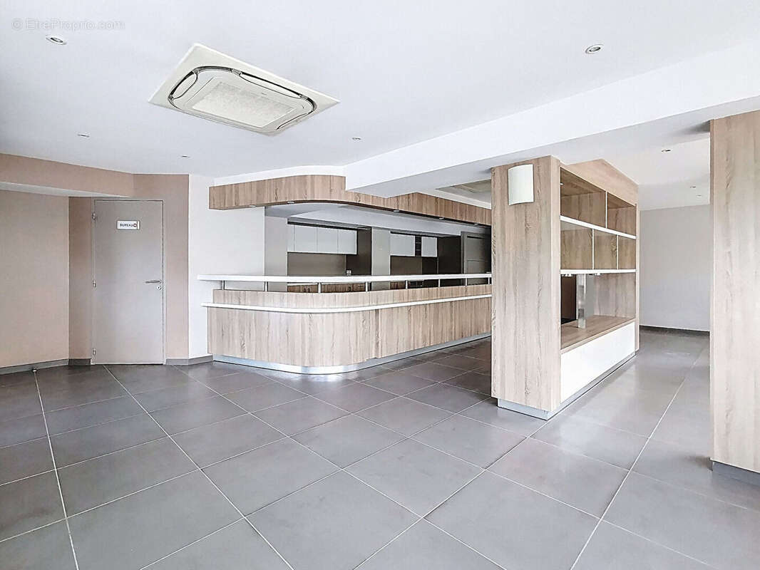 Commerce à THONON-LES-BAINS