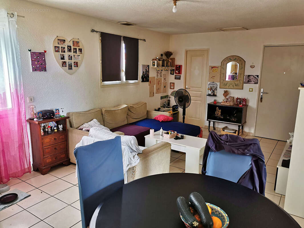 Appartement à SAINT-LAURENT-DE-LA-SALANQUE