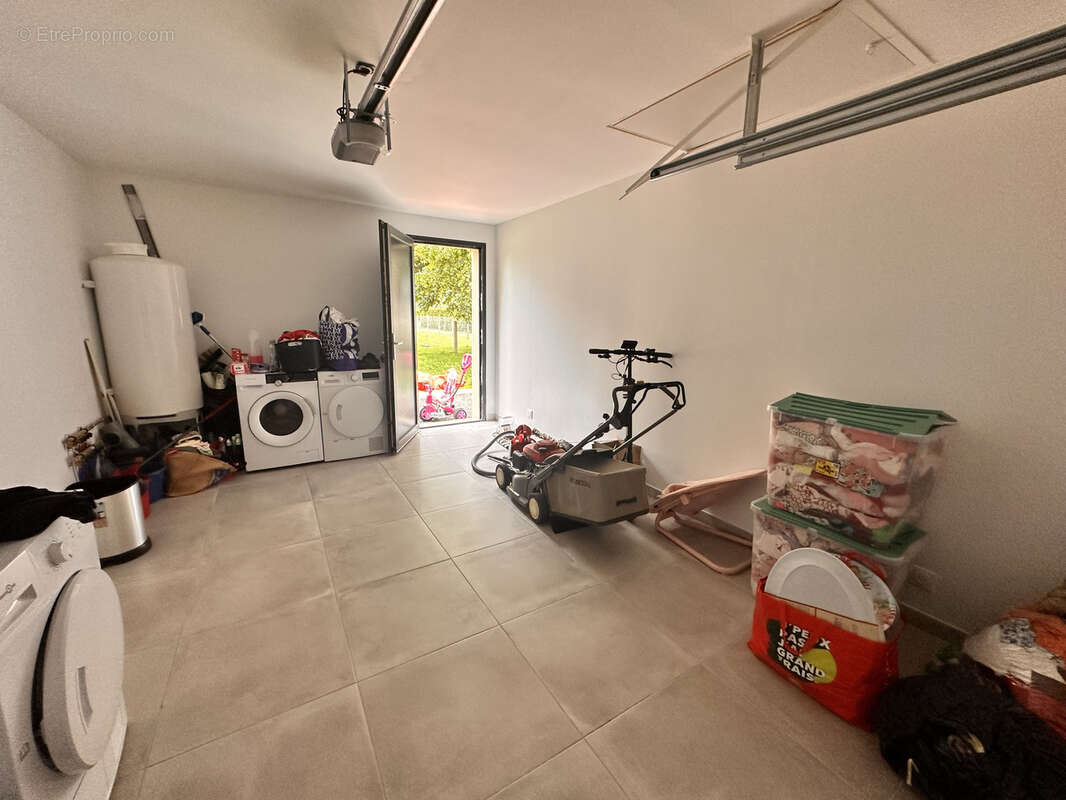 Maison à LA FORET-DU-PARC