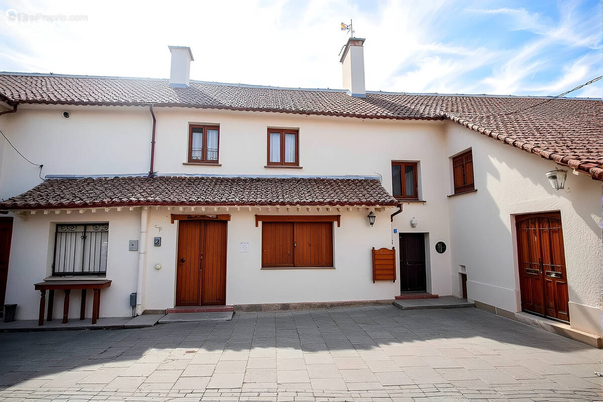 Maison à THOURY-FEROTTES