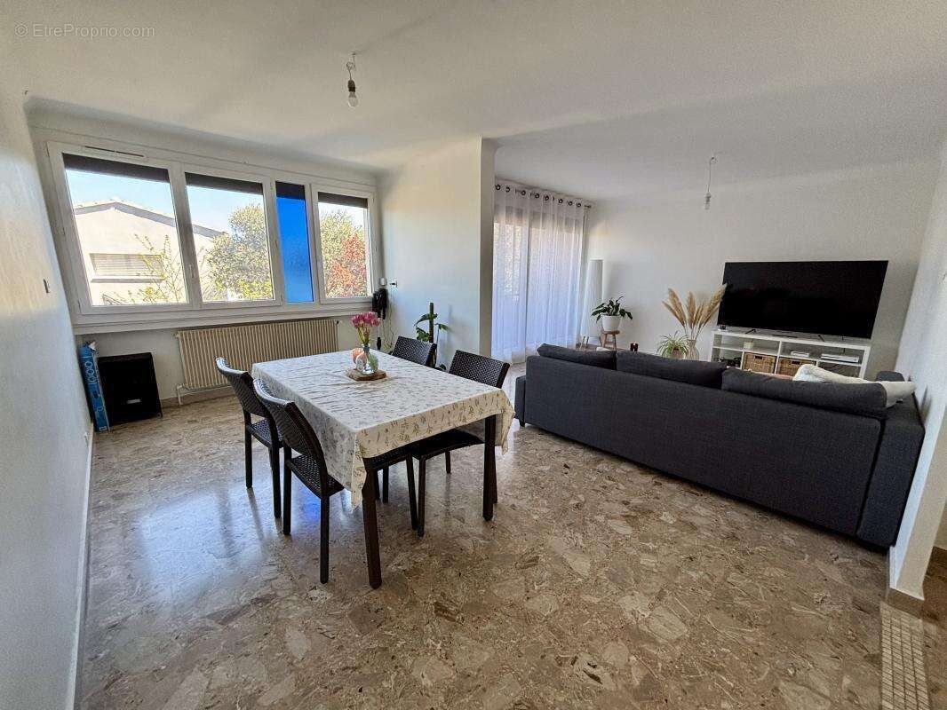 Appartement à MARIGNANE