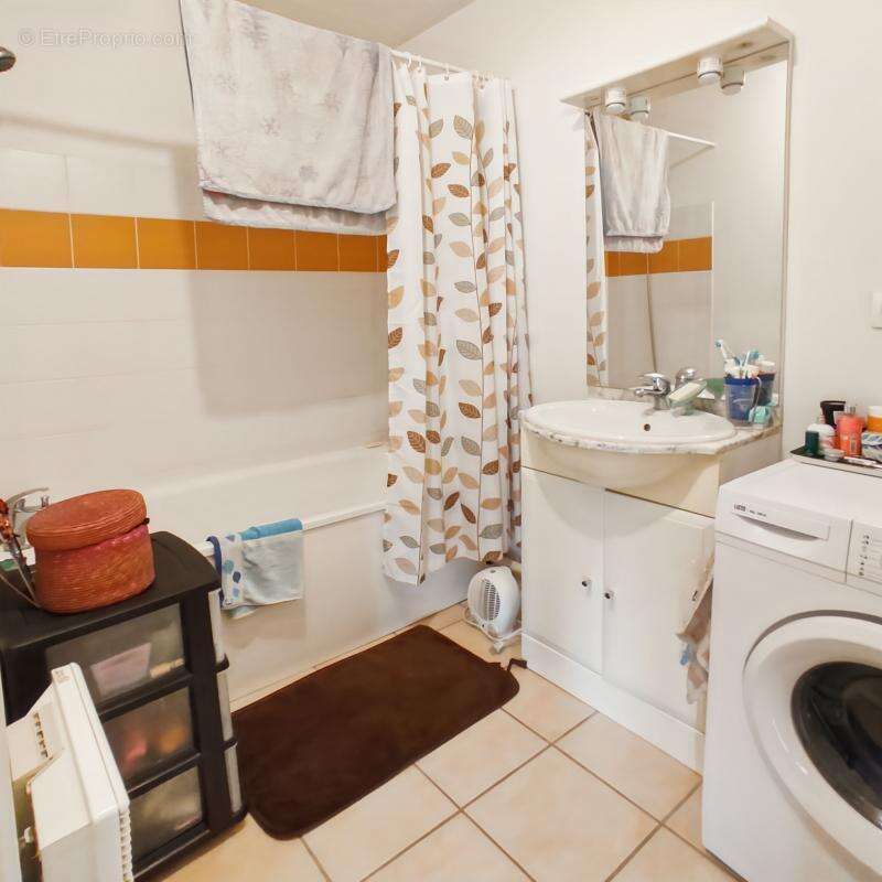 Appartement à SAINT-ASTIER