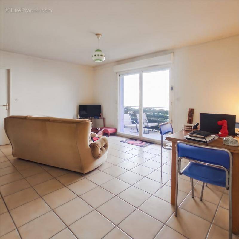 Appartement à SAINT-ASTIER