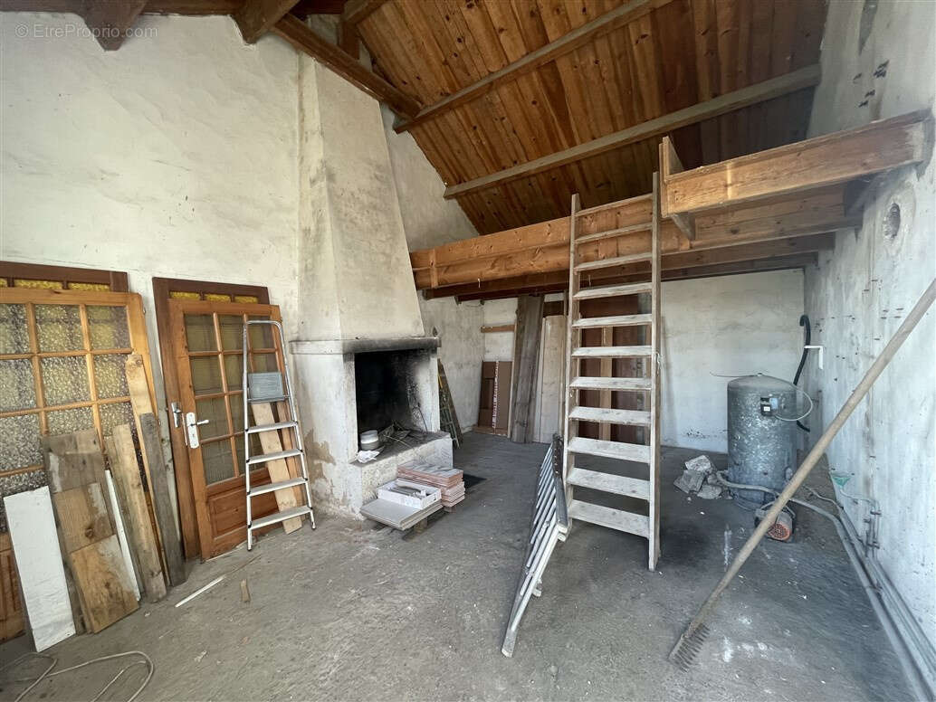 Maison à L&#039;EPINE