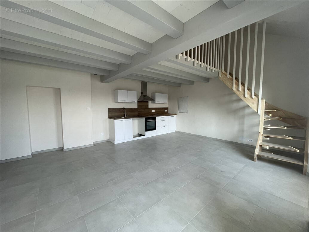 Maison à L&#039;EPINE