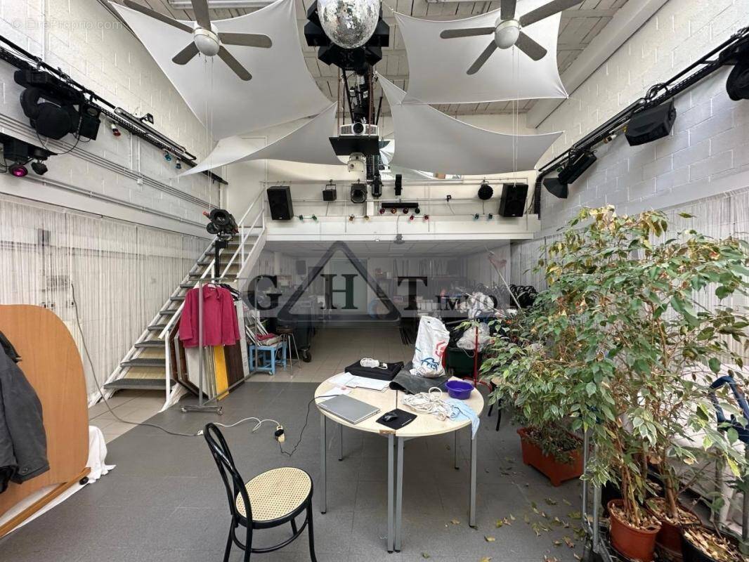 Commerce à BONDOUFLE