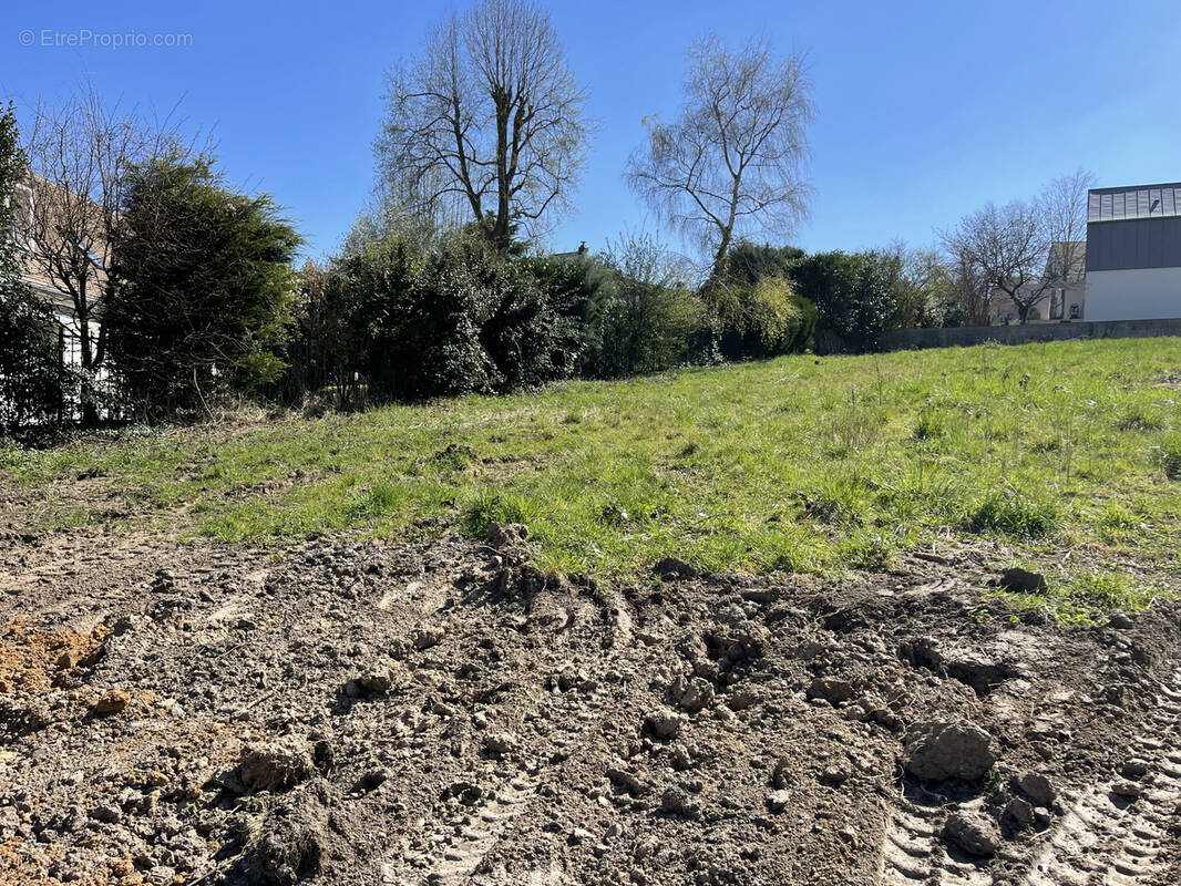 Terrain à ORGEVAL