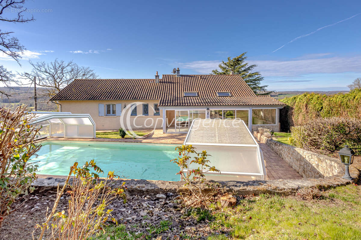 Maison à SAINT-VICTURNIEN