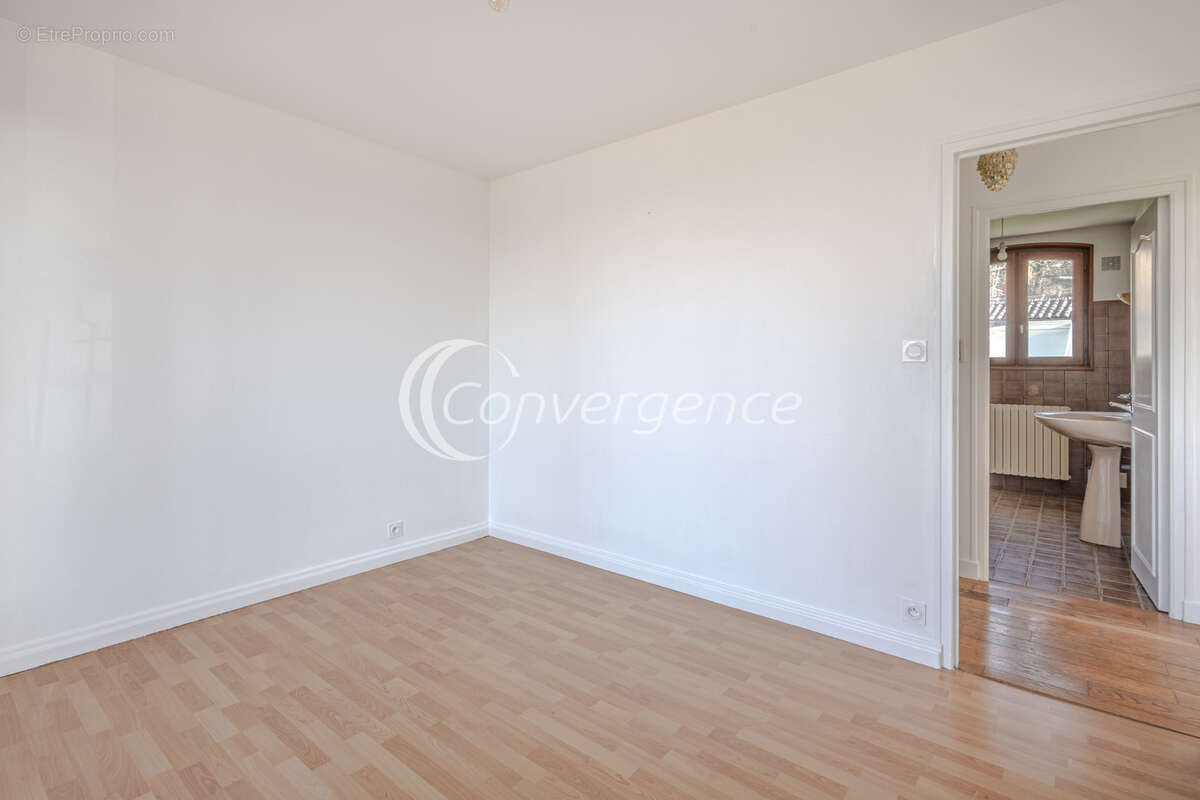 Maison à SAINT-VICTURNIEN