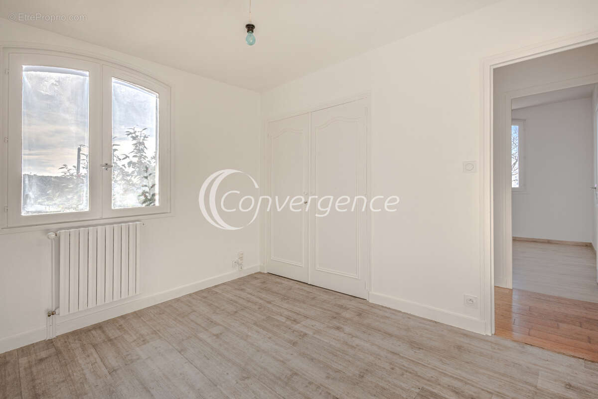 Maison à SAINT-VICTURNIEN