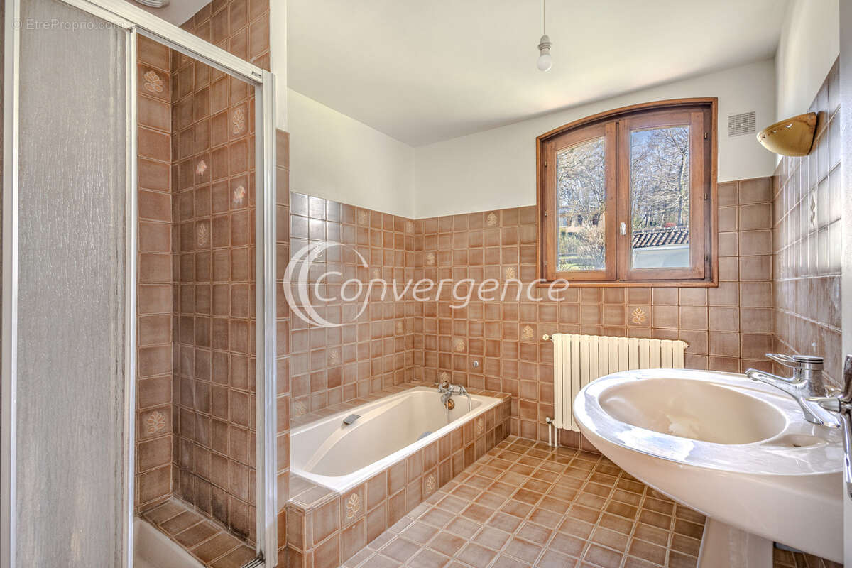 Maison à SAINT-VICTURNIEN