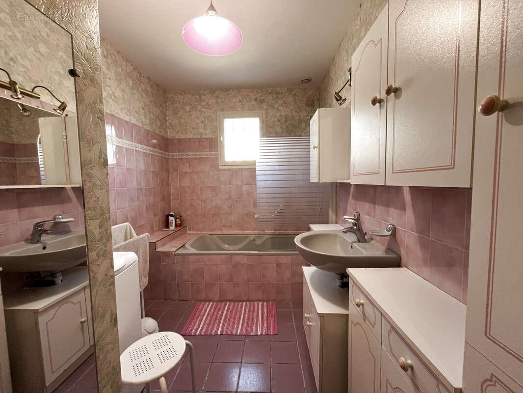 Maison à MONTBRUN-DES-CORBIERES