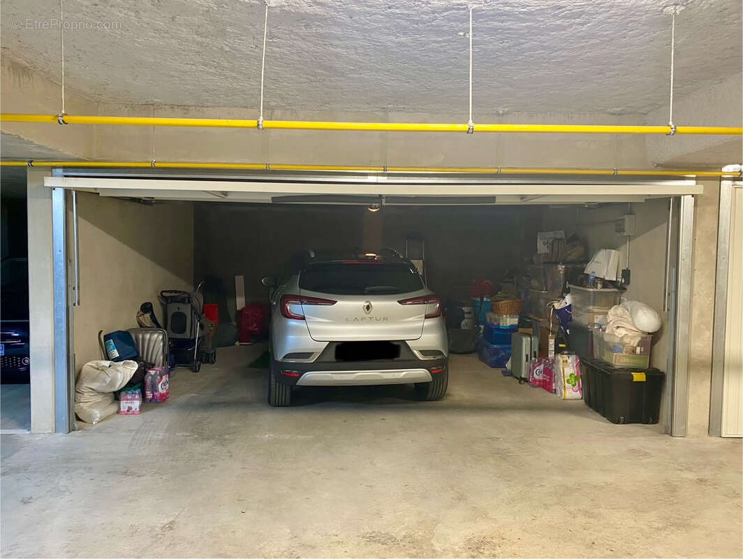 Appartement à SAINT-LAURENT-DU-VAR