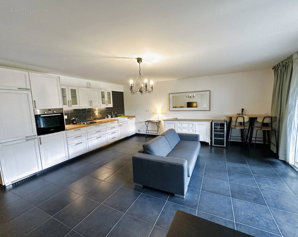 Appartement à CHENS-SUR-LEMAN