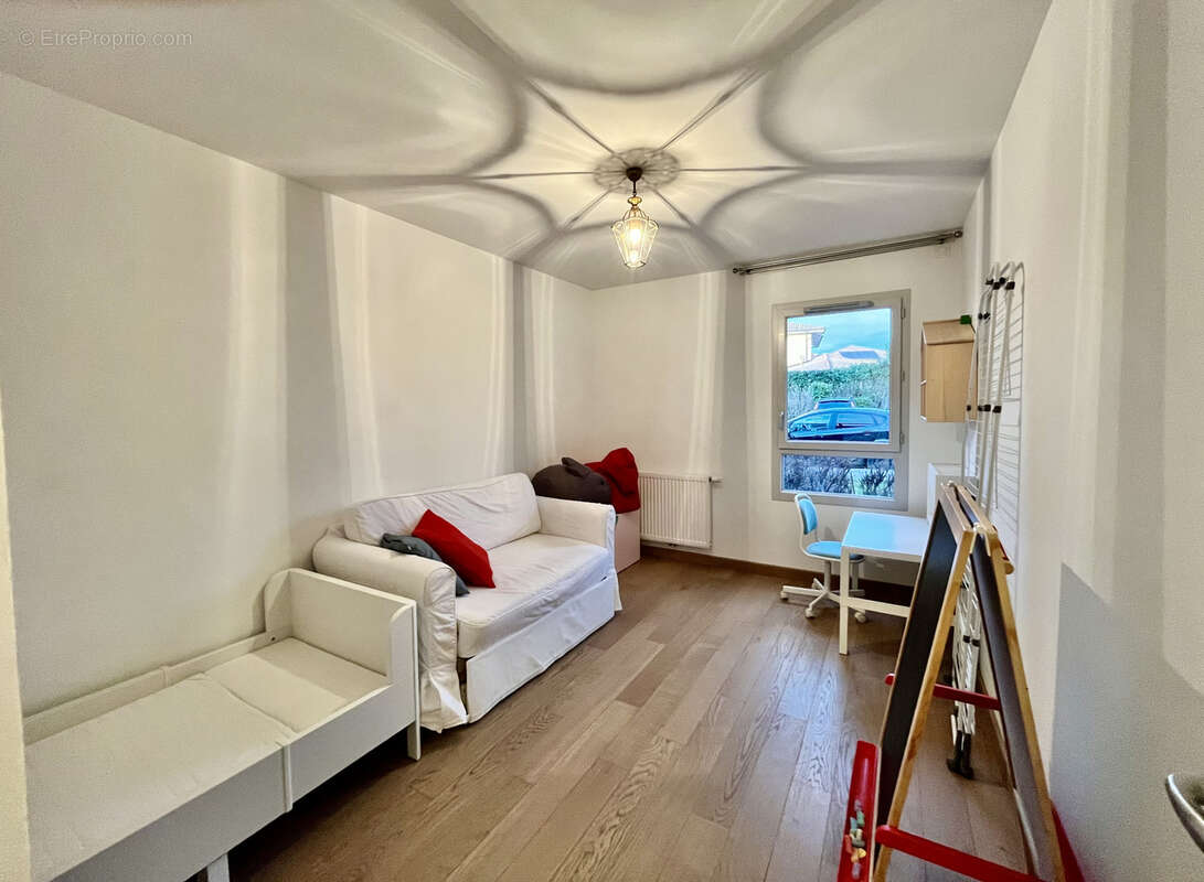 Appartement à CHENS-SUR-LEMAN