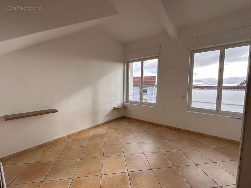 Appartement à AUBENAS