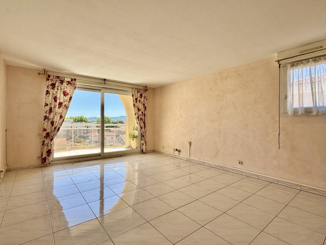 Appartement à FREJUS