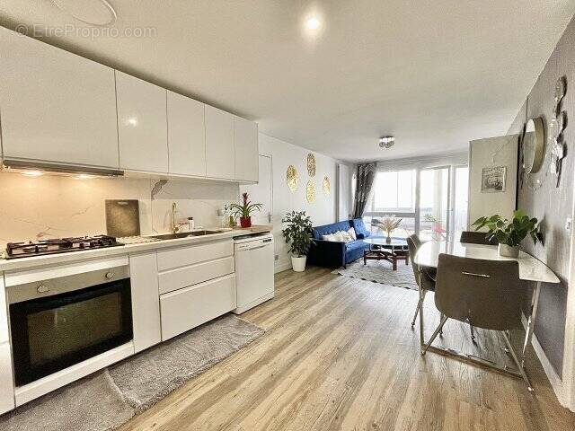 Appartement à MAISONS-ALFORT